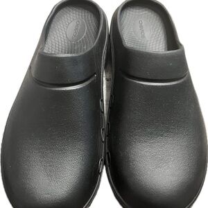 OOFOS Men’s size 11 black clogs